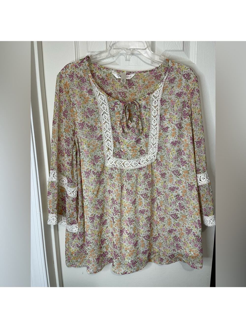 Krazy Kat Floral Sheer lined Cottage Core Cream Crochet Blouse size XL